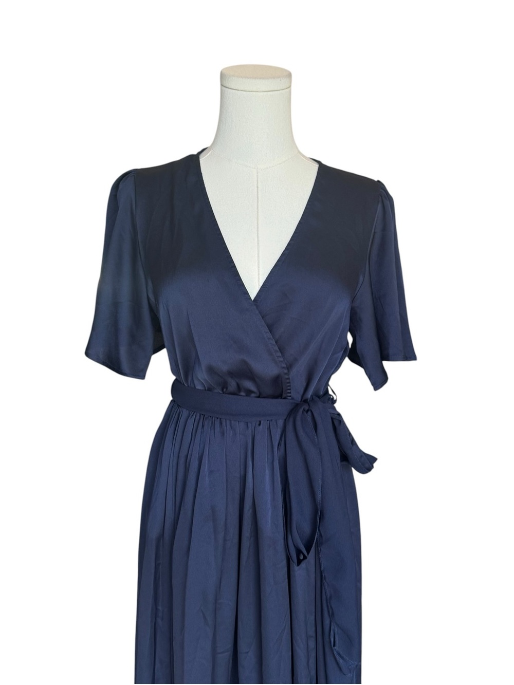 Baltic Born - NWT Navy Satin Wrap Maxi Dress Tie Waist Short Sleeve Sz M - Picture 3 of 8